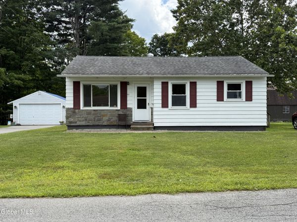 49 Woodside Avenue, Mayfield, NY 12117