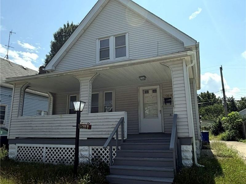 10618 Grandview Avenue, Cleveland, OH 44104 Photo 2