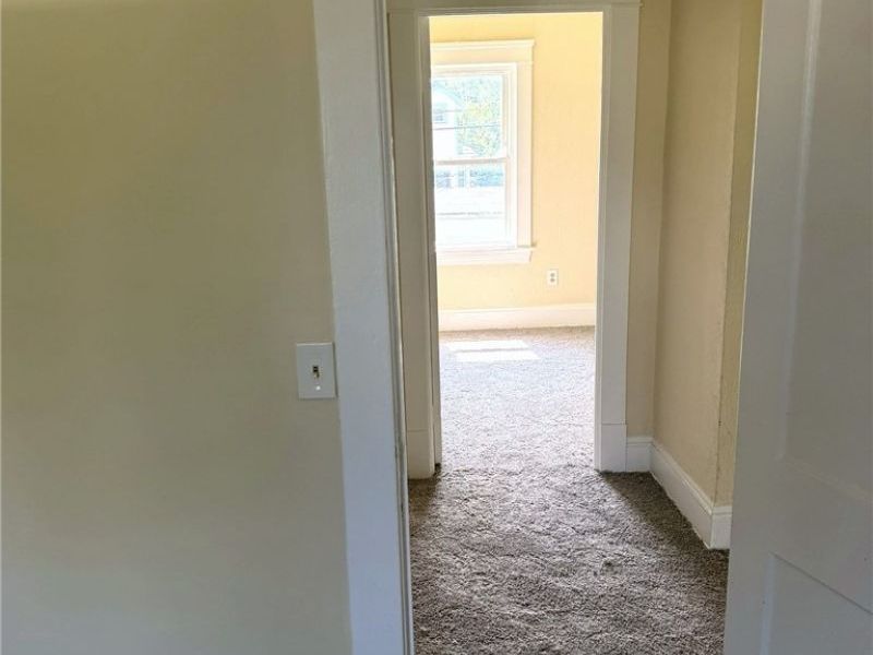 10618 Grandview Avenue, Cleveland, OH 44104 Photo 26