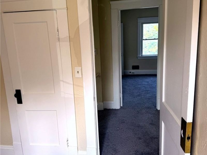 10618 Grandview Avenue, Cleveland, OH 44104 Photo 30
