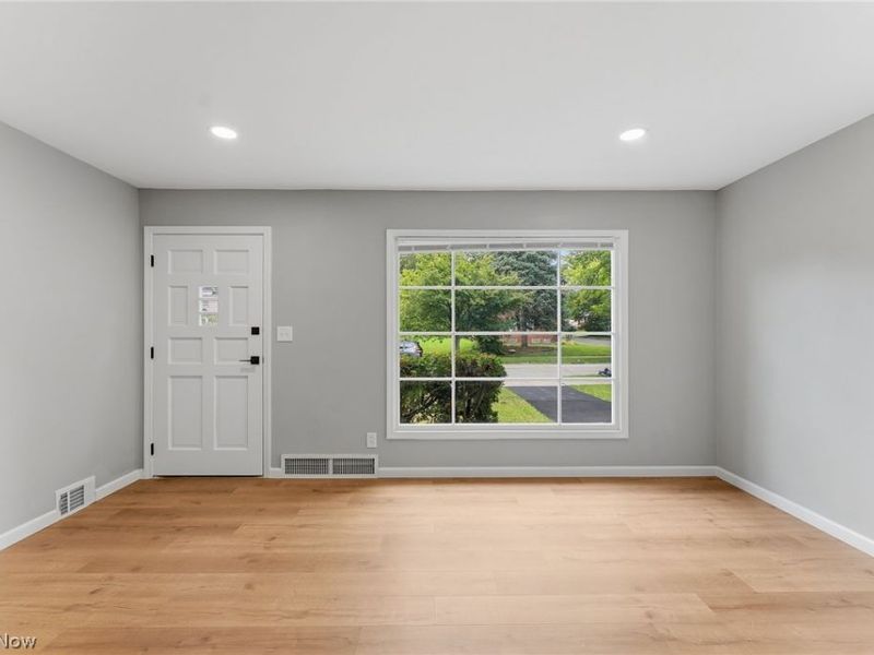 1004 Woodview Road, Cleveland Heights, OH 44121 Photo 6