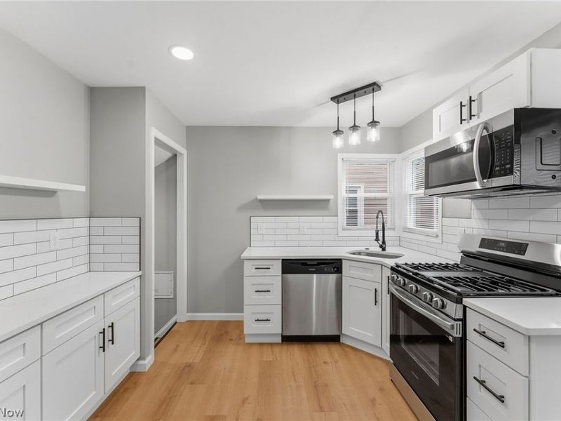 1004 Woodview Road, Cleveland Heights, OH 44121 Photo 9