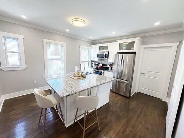 27 Plymouth St, Unit 3, Cambridge, MA 02141