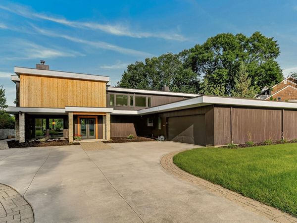 1061 Plummer Lane SW, Rochester, MN 55902