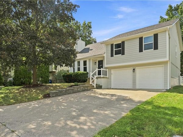 16407 W 126th Street, Olathe, KS 66062