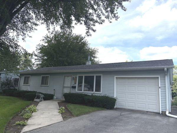 18610 W Karen Lane , Gurnee, IL 60031