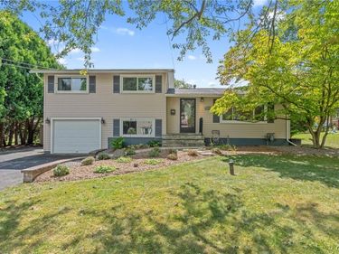 116 E Arbordale Road, Syracuse, NY 13219