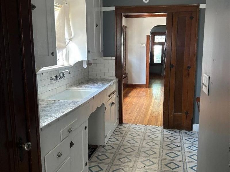 4021 W 160th Street, Cleveland, OH 44135 Photo 3
