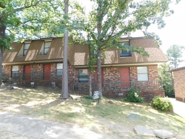 9 Meredith Court , Little Rock, AR 72205