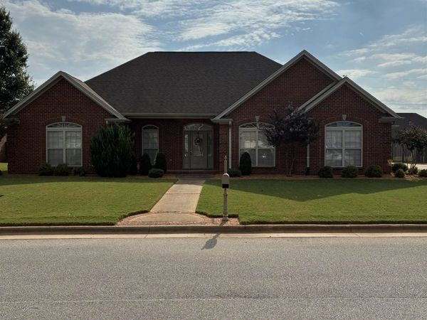 109 Chappell Rd, Muscle Shoals, AL 35661
