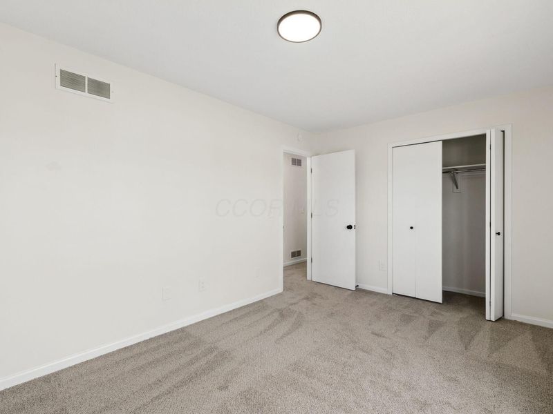 2721 Barrows Road, Columbus, OH 43232 Photo 28