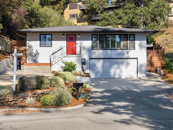 5696 Colton Blvd, Oakland, CA 94611