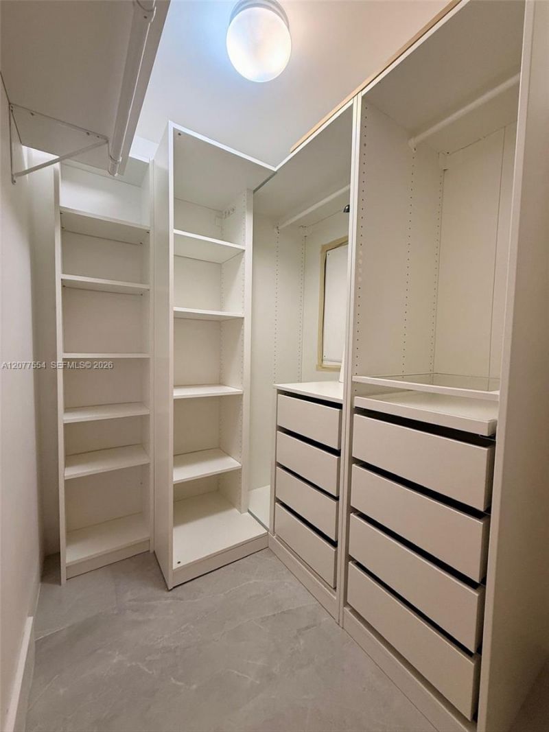 90 SW 3rd St , Unit 3306, Miami, FL 33130 Photo