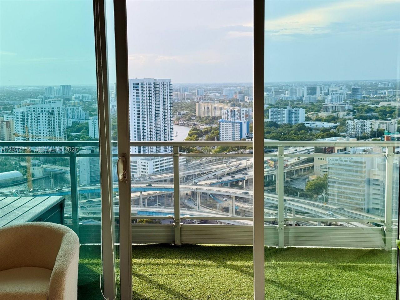 90 SW 3rd St , Unit 3306, Miami, FL 33130 Photo