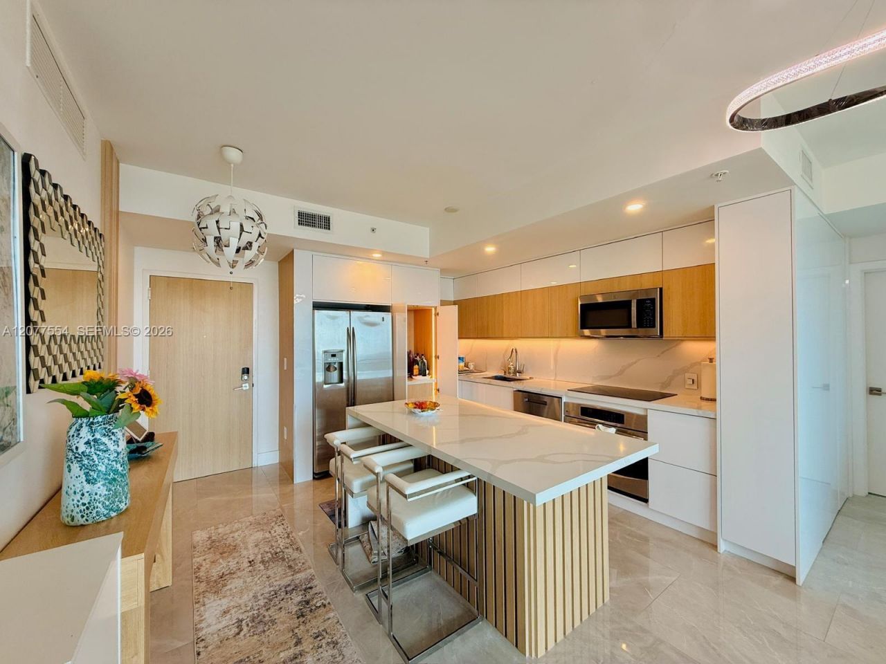 90 SW 3rd St , Unit 3306, Miami, FL 33130 Photo
