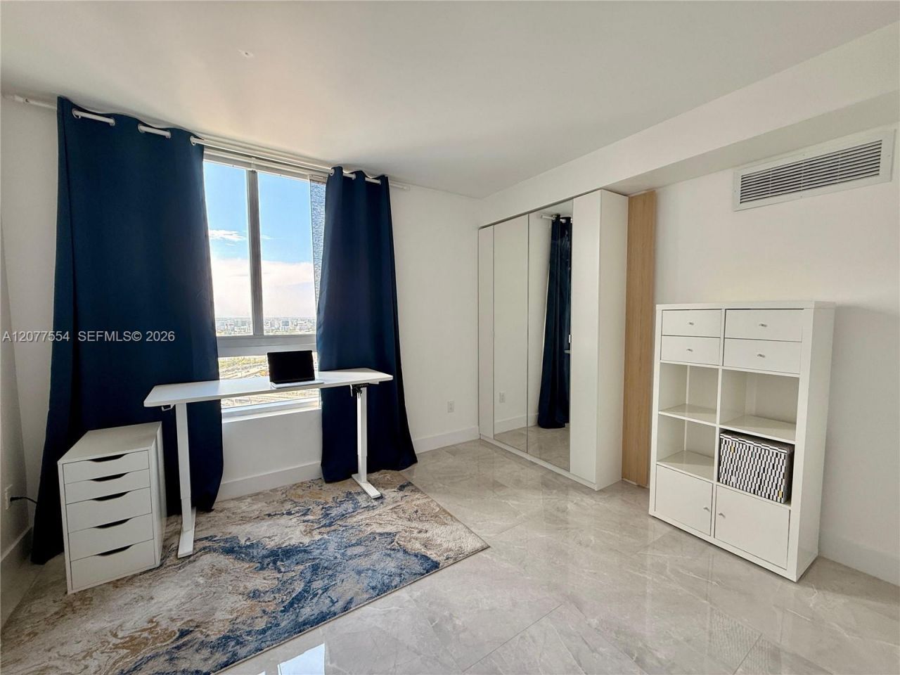 90 SW 3rd St , Unit 3306, Miami, FL 33130 Photo