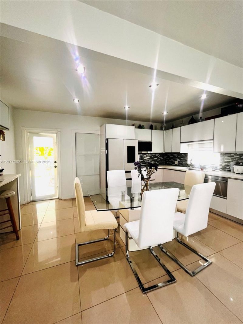1920 NW 32nd Ave, Miami, FL 33125 Photo