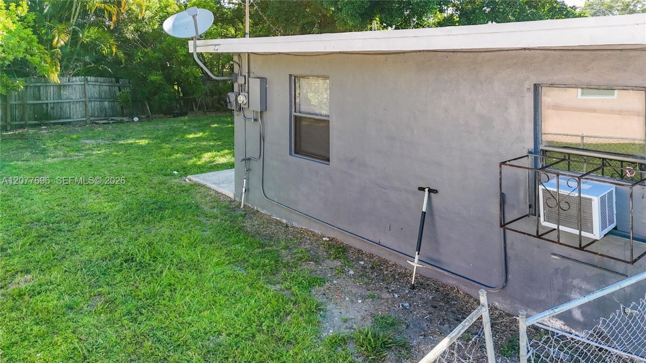 2419 NW 6th Ct , Pompano Beach, FL 33069 Photo