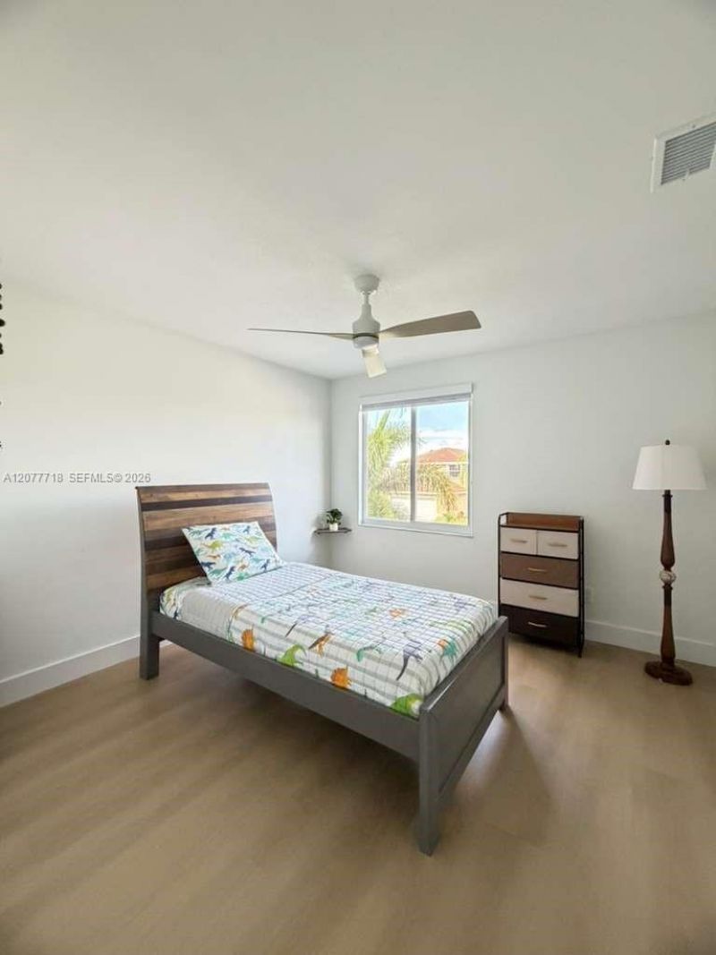 1920 NW 182nd Ter , Pembroke Pines, FL 33029 Photo