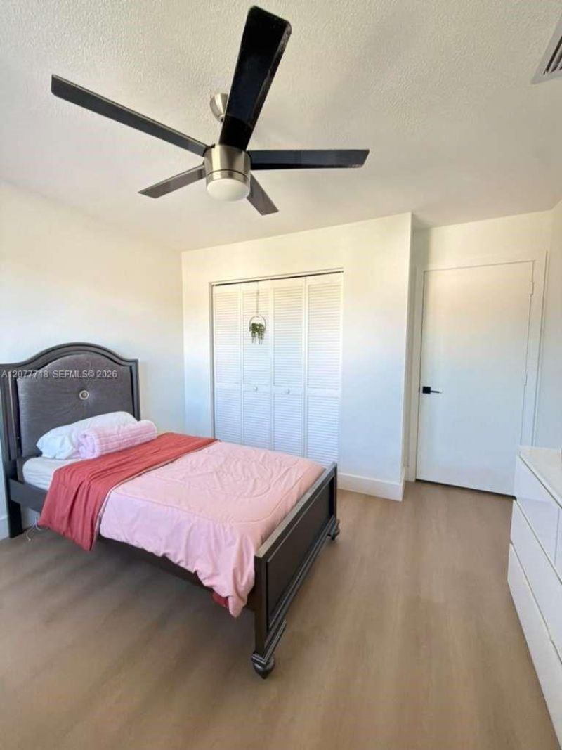 1920 NW 182nd Ter , Pembroke Pines, FL 33029 Photo