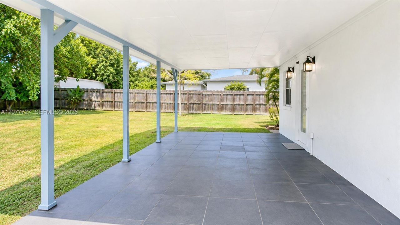 6566 SW 52nd Ter, South Miami, FL 33155 Photo