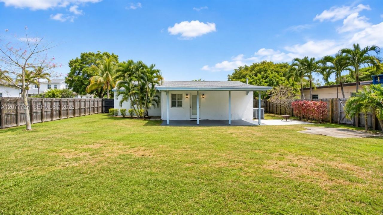 6566 SW 52nd Ter, South Miami, FL 33155 Photo
