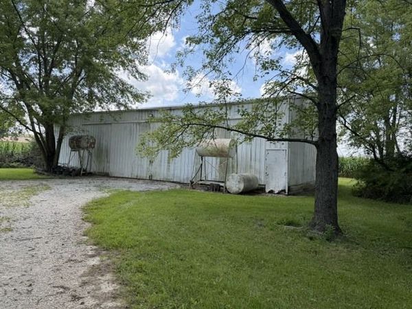 6375 W Indian Trail Road, Verona, IL 60479