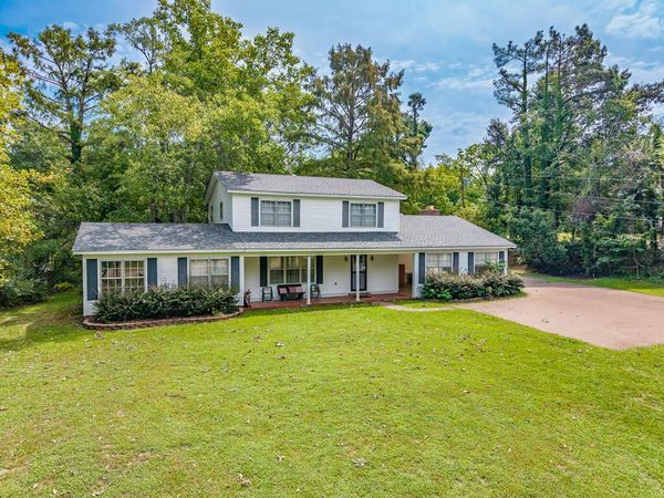 15626 Highway 35, Batesville, MS 38606