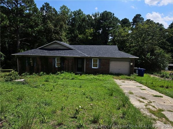 1529 Diamond Road, Fayetteville, NC 28311