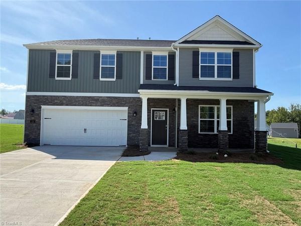 122 Longleaf Court , Stokesdale, NC 27357