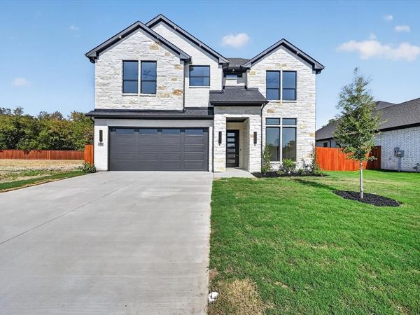 114 Emma Street, Red Oak, TX 75154