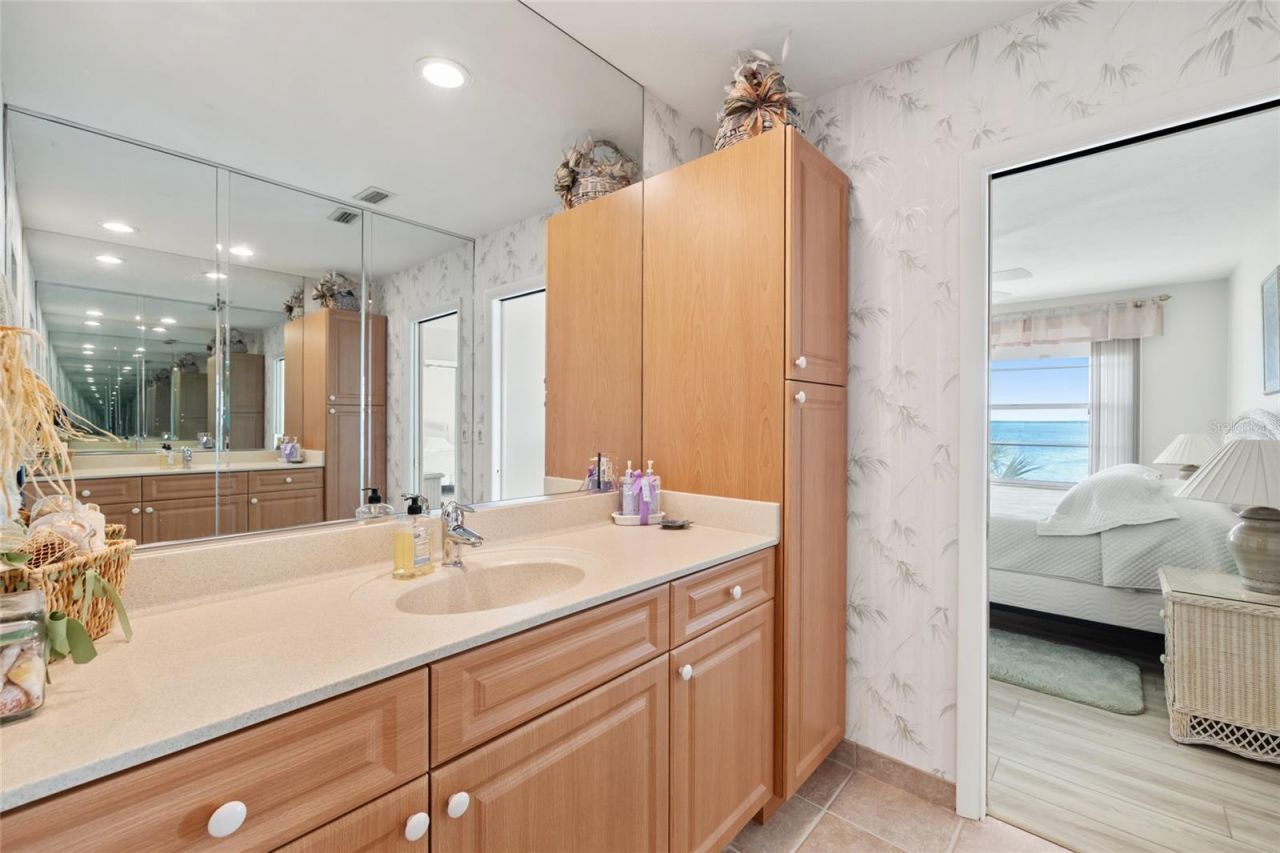 4310 Falmouth Drive , Unit 307, Longboat Key, FL 34228 Photo