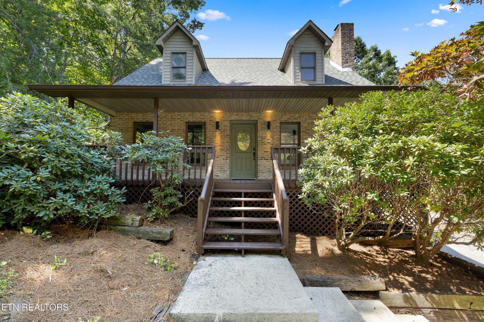 208 Chestnut View Drive, Kingston, TN 37763 Main Photo