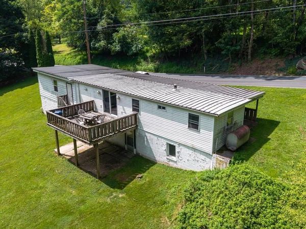915 KUNKLES MILL ROAD , LEWISBERRY, PA 17339