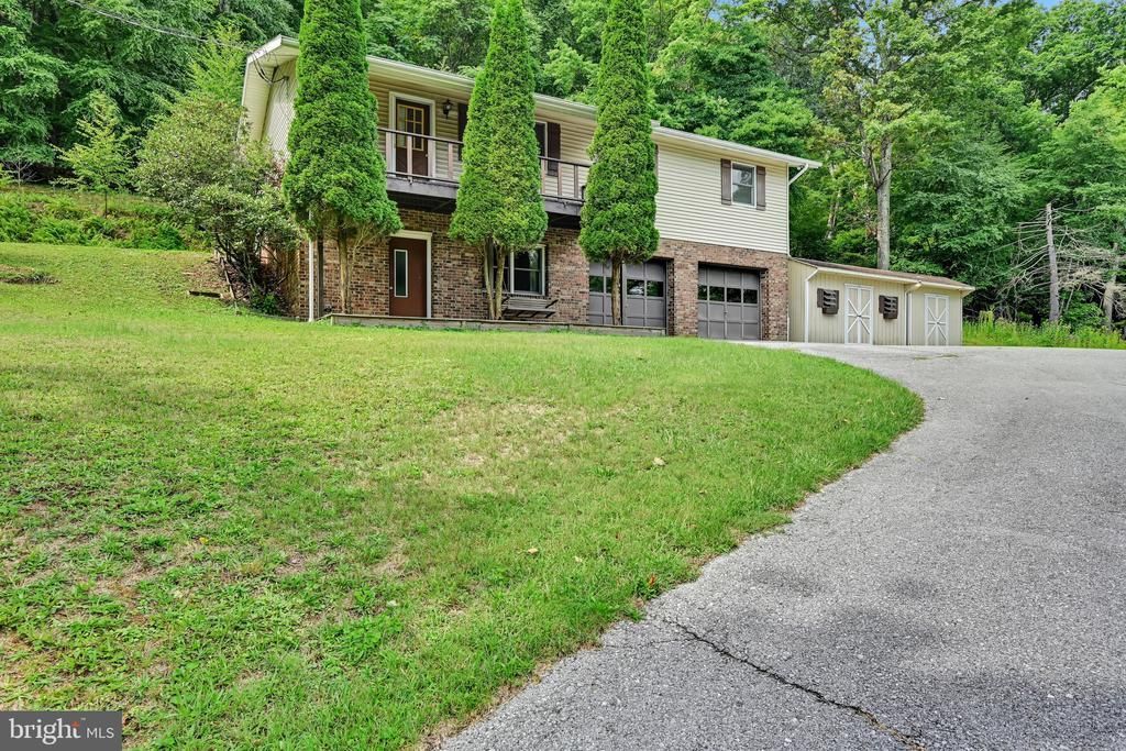 215 W WILDER STREET , CRESSONA, PA 17929