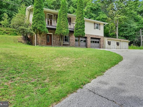 215 W WILDER STREET , CRESSONA, PA 17929