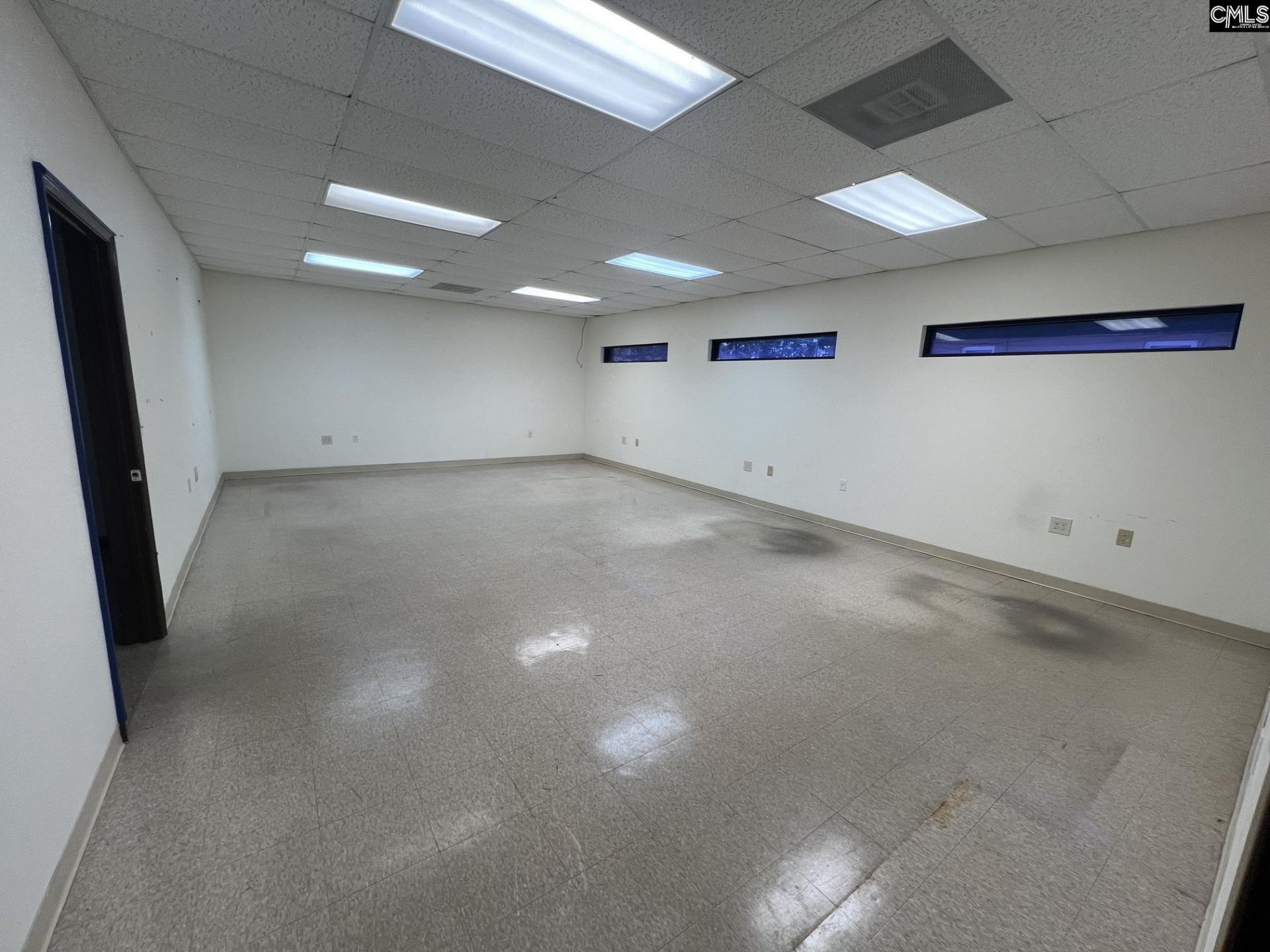 7357 Parklane Road  Photo 11