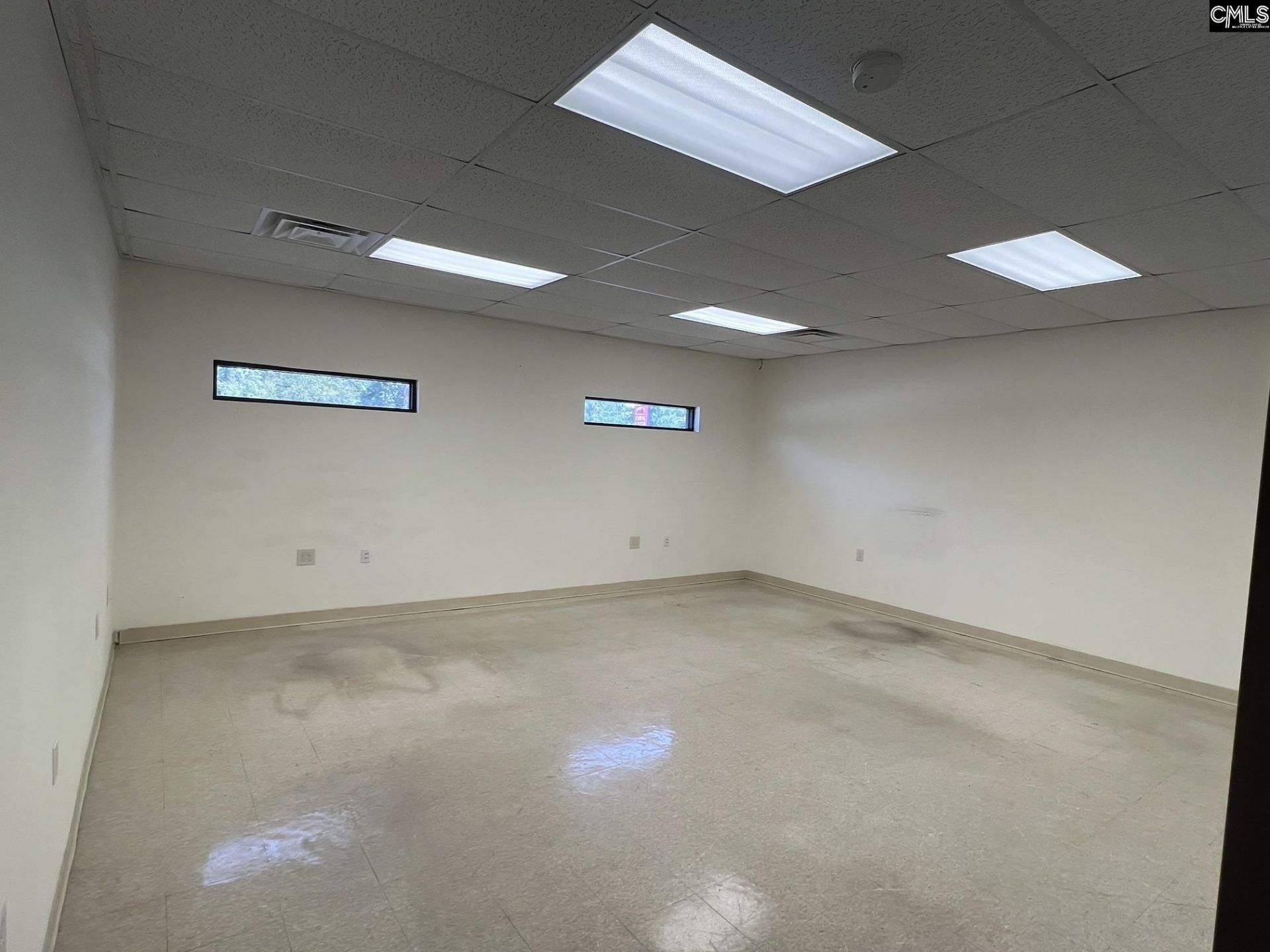 7357 Parklane Road  Photo 12