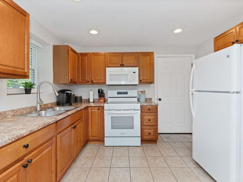 1178 Deblin Drive, Miami Township, OH 45150 Photo 22