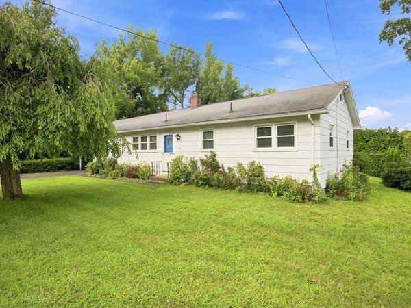 115 Bemis Rd, Holyoke, MA 01040