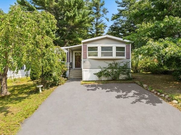 14 Judith Cir, Wareham, MA 02576