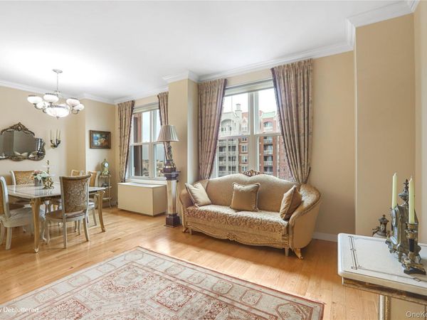 65 Oceana Drive E, Unit 9A, Brooklyn, NY 11235
