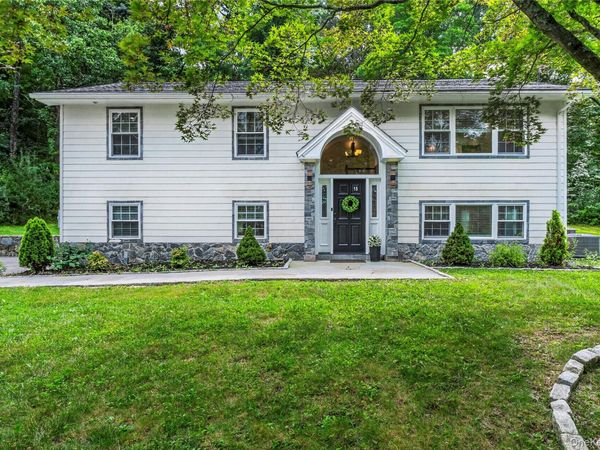 15 Cobblestone Lane, Cortlandt Manor, NY 10567
