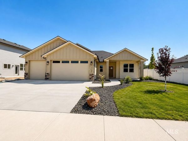 1129 W Recess Way, Kuna, ID 83634