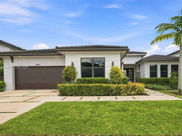 8875 NW 161st Ter , Miami Lakes, FL 33018