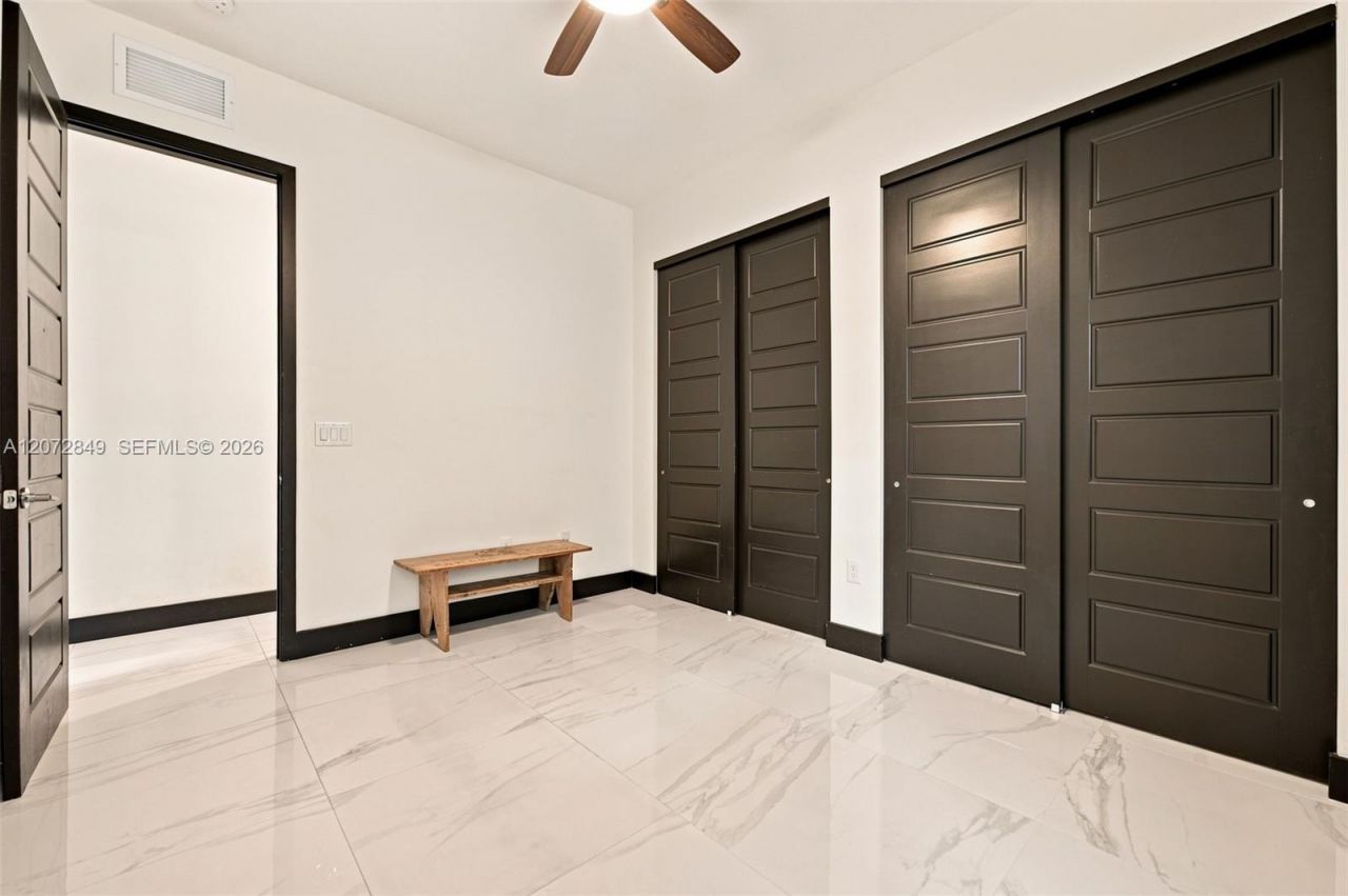 8875 NW 161st Ter , Miami Lakes, FL 33018 Photo