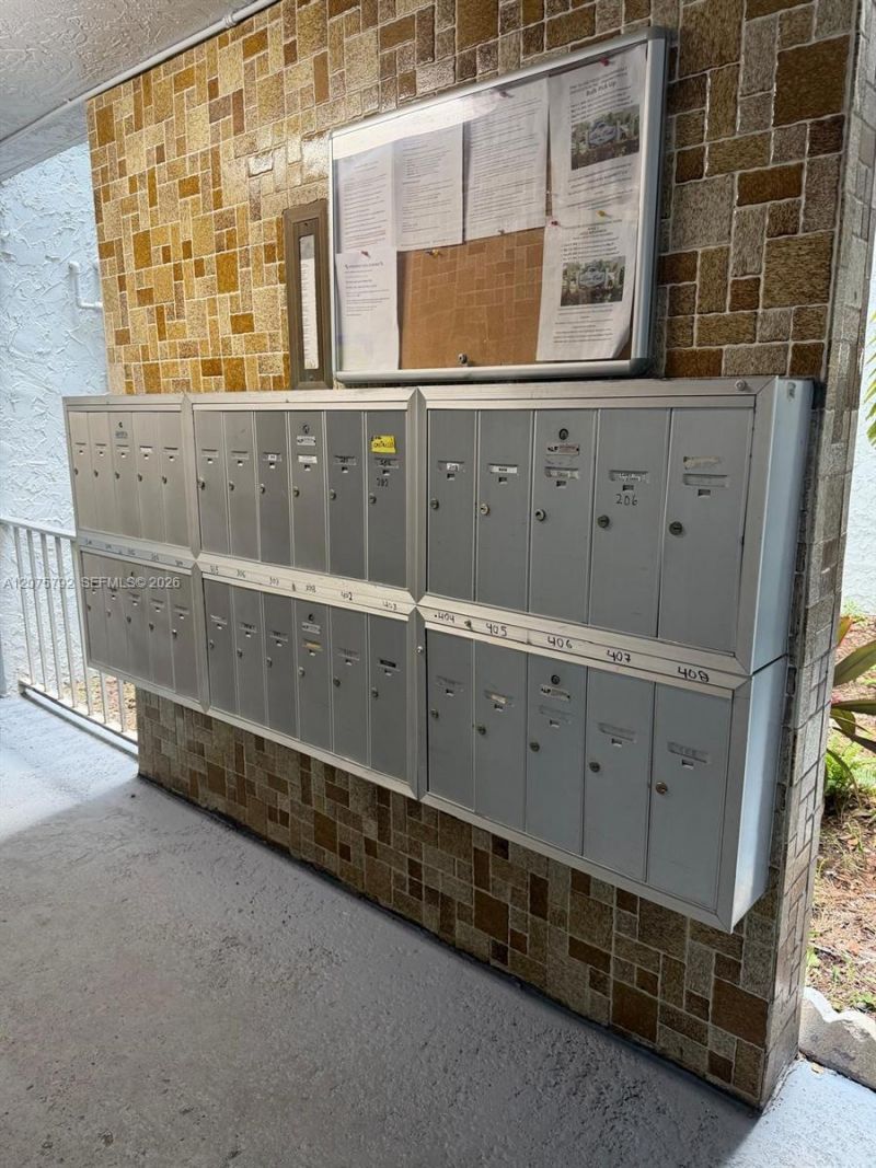 9400 Live Oak Pl , Unit 205, Davie, FL 33324 Photo
