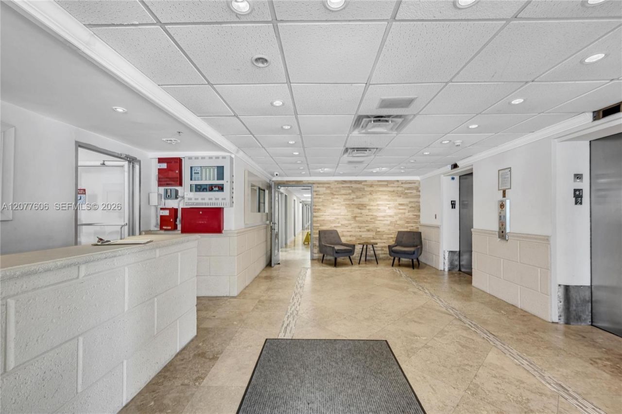 7545 E Treasure Dr, Unit 9A, North Bay Village, FL 33141 Photo