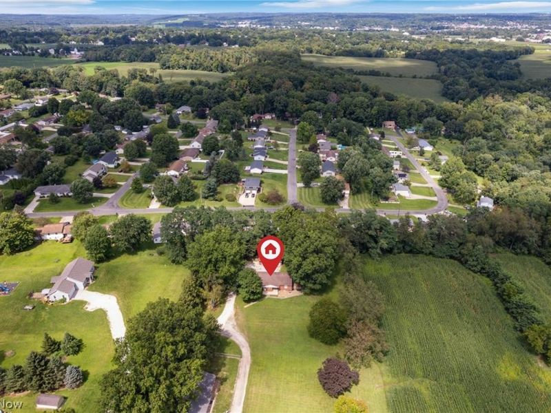 957 Curtwood Drive, Wooster, OH 44691 Photo 2