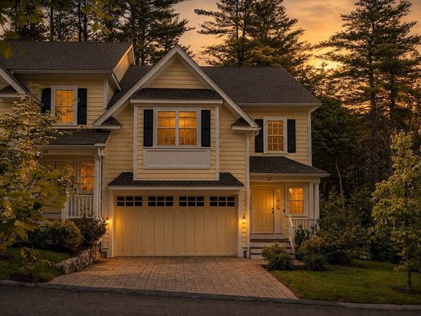 37 Jefferson Dr, Unit 1, Lexington, MA 02420